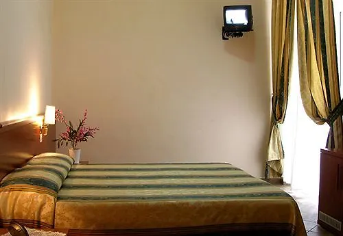 Hotel Maryelen Rom 2*,